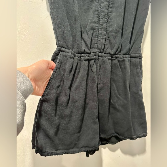 Abercrombie & Fitch Women Black Sleeveless Lined Coverup Romper Size XS - Picture 3 of 11